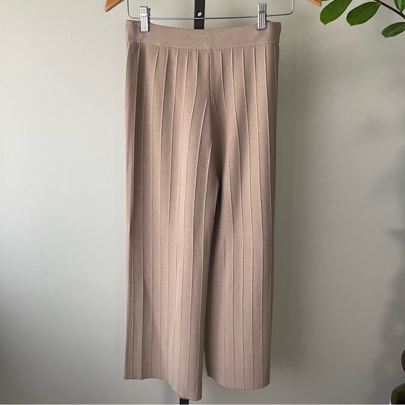 Joseph Ribkoff Wide Leg Pleated Tan Pull On Cropped Pant High Rise Size Small - Picture 3 of 8